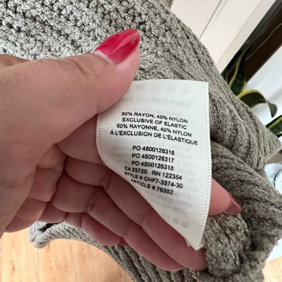 Aritzia Wilfred free Essential Chenille Sweater Green size L - Picture 7 of 7